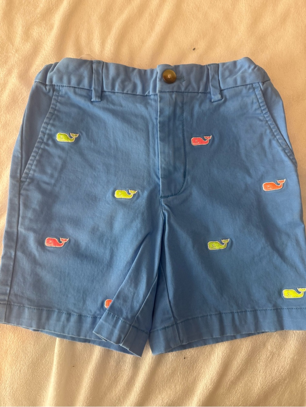 Vineyard Vines Light Blue Shorts with Multicolor Whale Embroidery